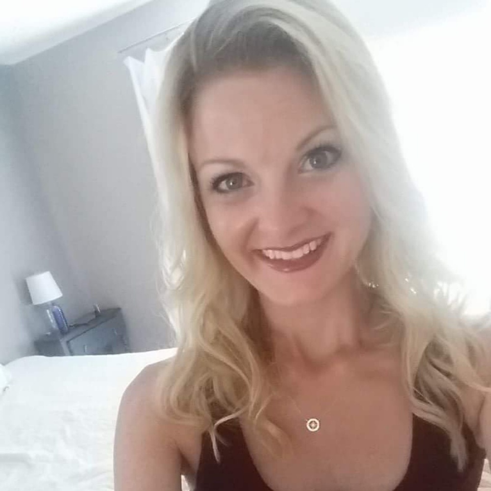 Meet your Posher, Cami